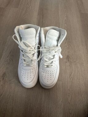 Nike Men's White High-Top Athletic Shoes